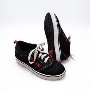 Heelys Pro 20 Black W/Red Canvas Wheeled Rolling Shoes Sneakers Youth Big Kids 4